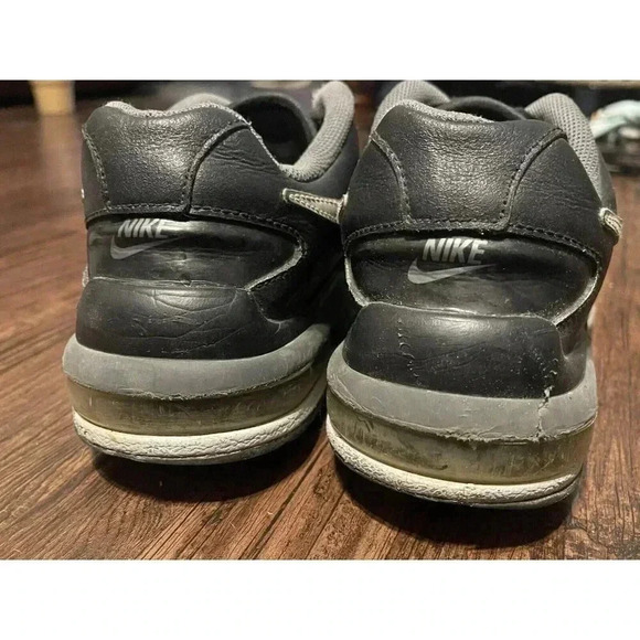 Men’s‎ black and gray Airmax 8.5 shoes - Picture 5 of 7